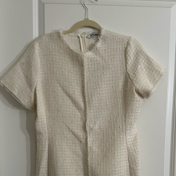 Zara Short Structured Dress - Picture 4 of 5